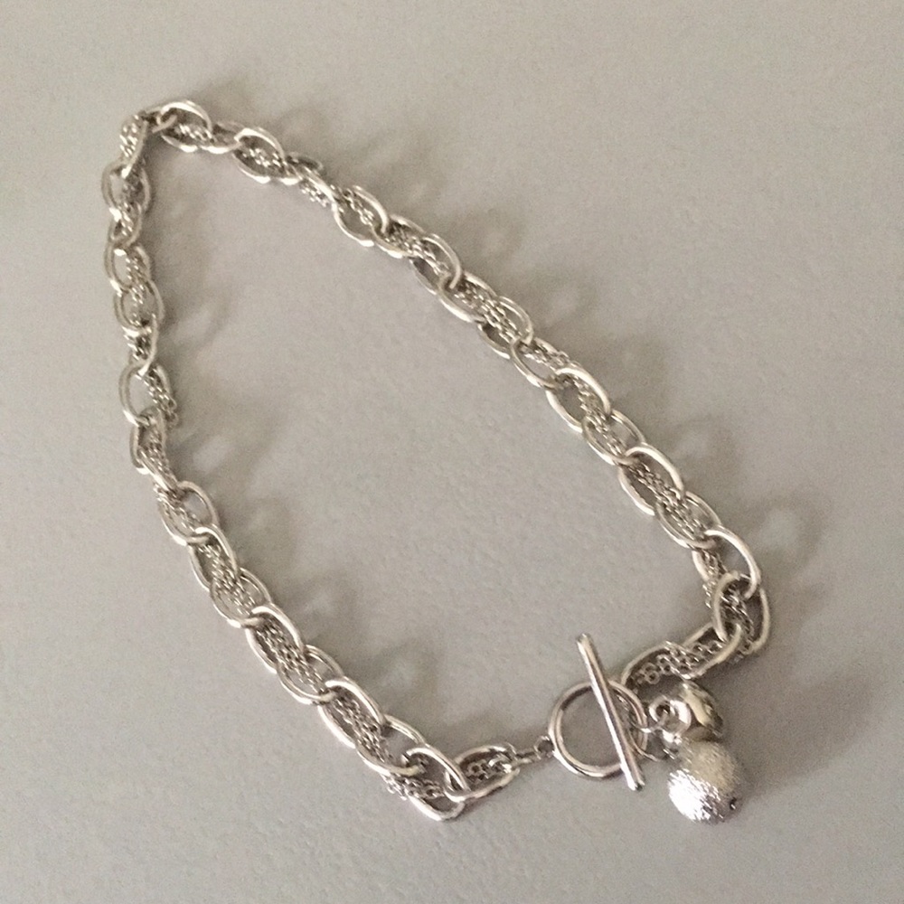 Guess brand choker necklace